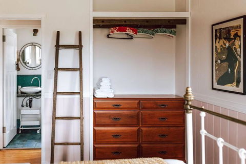 S U N S E T S H A C K Binalong - Events Australia 2