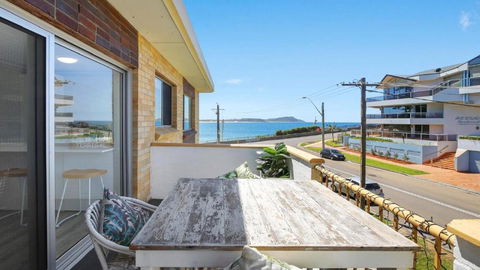 Salt Life Short Walk To Beach, Shops Cafes Accom Holidays - Events Australia 0