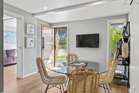 Salt Life Studio 47 - Belle Escapes Jervis Bay - Events Australia 3