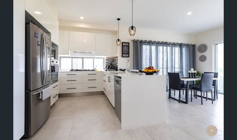 Salt Zen Holiday Townhouse - Events Australia 3