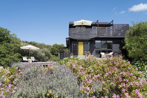 Salty Breeze - Accommodation Europe 0