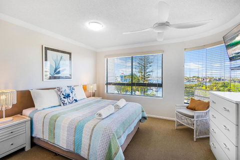 Salty Kisses @ Riverdance - 3 Bedroom Apartment - Events Australia 2