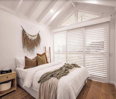 SALTY PALMS On HENLEY -THREE - Events Australia 0