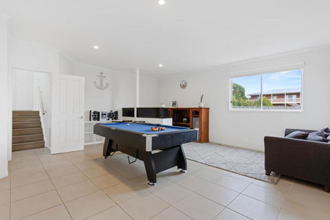 Sanctuary Lodge By Ready Set Stay - BYO LINEN & TOWELS - Events Australia 1