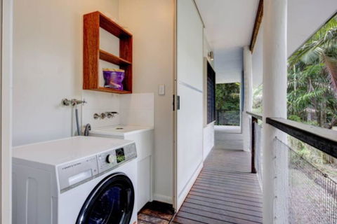 Sandalwood - Tourism Bookings 1