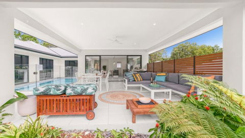 Sandcastles - Palm Cove - Events Australia 1