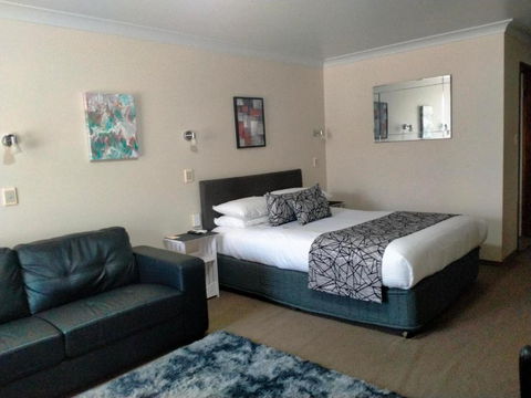 Sandstock Motor Inn Armidale - Tourism Bookings 0