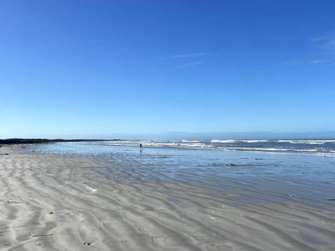 Sandy Bottoms Beach Escape - Tourism Bookings 1
