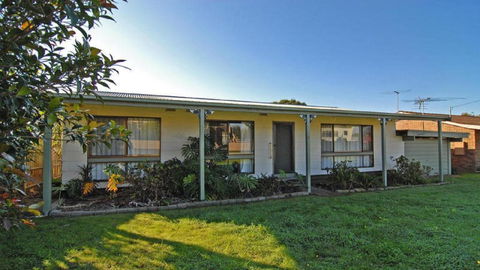 Sandy Escape - Events Australia 0