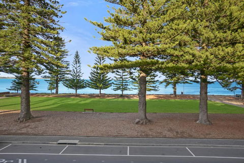 SEABREEZE At Victor Harbor - Events Australia 1