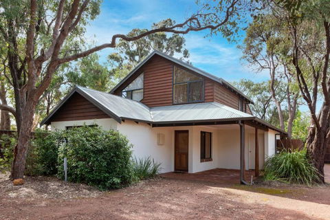 Shady Shack - Events Australia 0