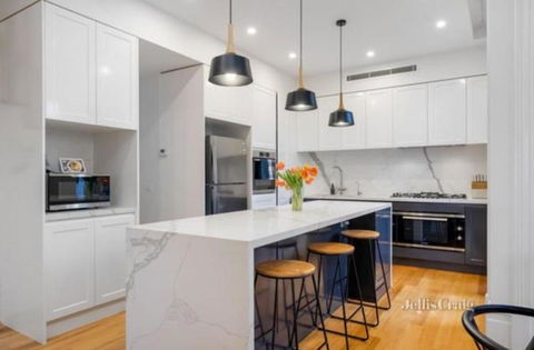 Spacious Room With Ensuite Next To Coburg Station, Non Smoking House - Events Australia 1