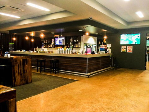 Spinifex Hotel - Events Australia 3
