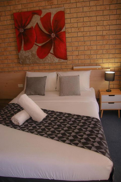 Squatters Homestead Motel - Tourism Bookings 2