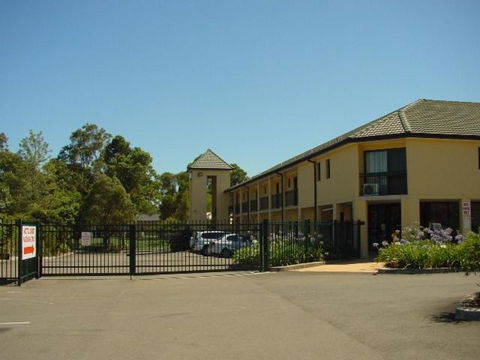 St Marys Park View Motel - Tourism Bookings 3
