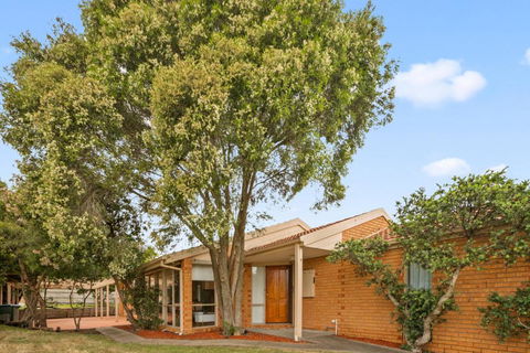 StayAU 3BRM Family Home Netflix Pet-Friendly - Events Australia 1