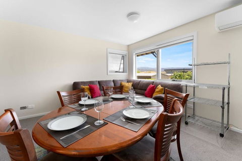 T Bar On Twynam - Modern 2BR Apartment L WiFi L Netflix L BBQ L Smart TV L Air-Con - Tourism Bookings 2
