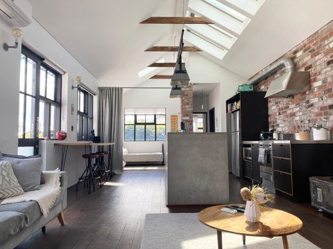 T H E L O F T - Stunning Private Apartment - Events Australia 2