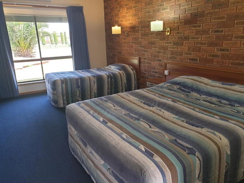 The Finley Palm Motor Inn - Events Australia 1