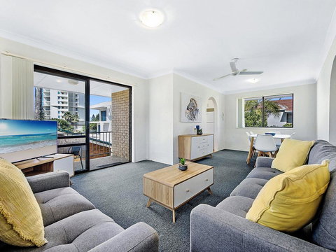 Beachside Delight Near Convention Centre - Accommodation Europe 1