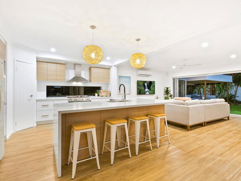 Beachside Holiday Escape - Events Australia 2