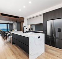 Beachside Lane - On the beach water views - Events Australia