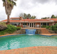Beautiful Resort Retreat Villa in the Yarra Valley - Entertainer's delight - Events Australia