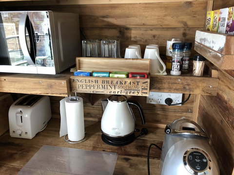 Bed In A Shed Vineyard Stay - Events Australia 1