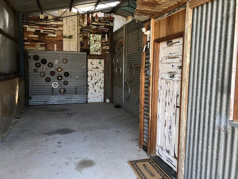 Bed In A Shed Vineyard Stay - Events Australia 3