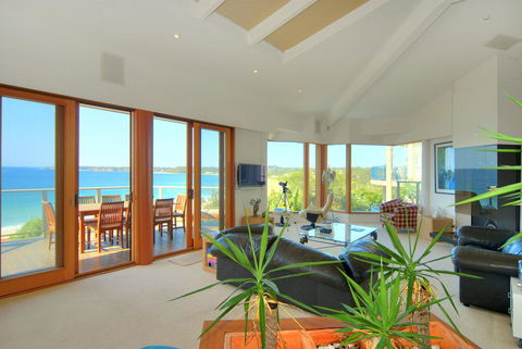 BEDARRA, MOLLYMOOK BEACH - Events Australia 0