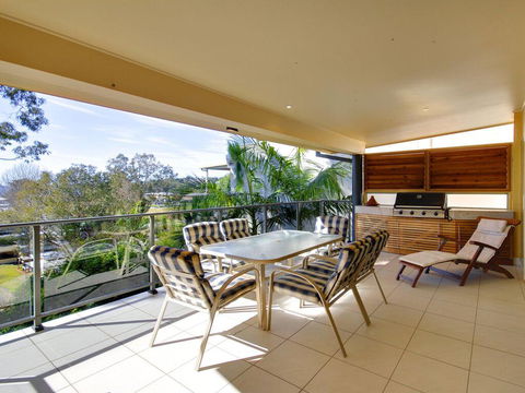 Bellima Beach House', 9 Jackson Close - Huge Duplex With Air Con And Fabulous Views - Tourism Bookings 2