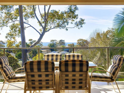 Bellima Beach House', 9 Jackson Close - Huge Duplex With Air Con And Fabulous Views - Tourism Bookings 0