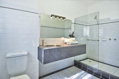 BEST WESTERN Geelong Motor Inn & Serviced Apartments - Tourism Bookings 1