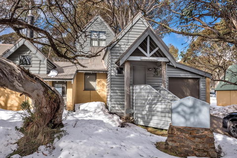 Bidgee Widgee - Events Australia 0