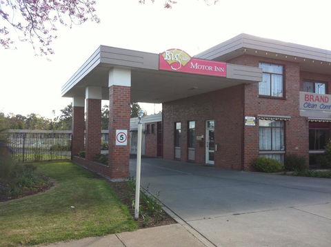 Big Valley Lakeside Paradise Motor Inn - Tourism Bookings 0