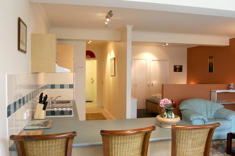 Black Dolphin Waterfront Apartment - Events Australia 2