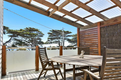 Black Dolphin Waterfront Townhouse - Bay Views - Events Australia 2