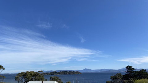 Blue Cottage Bruny Island - Events Australia 1