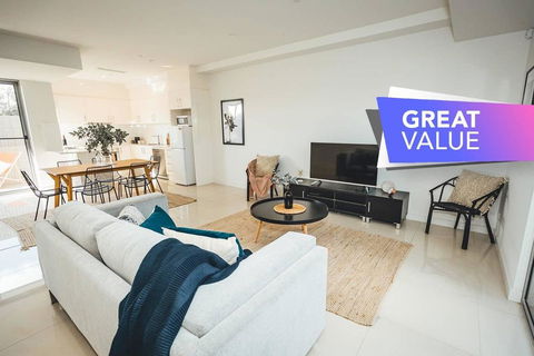 Blue Gum On First Ave - CBD Fringe, WiFi, Netflix - Events Australia 0