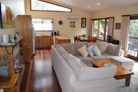Bluebell Cottage - Tourism Bookings 2