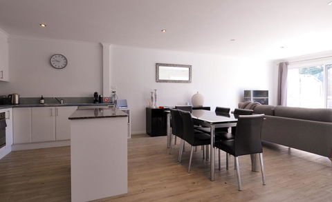 Boardwalk Apartment 6 - Events Australia 0