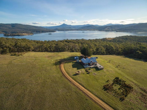 The Peninsula Experience - Accommodation Europe 0