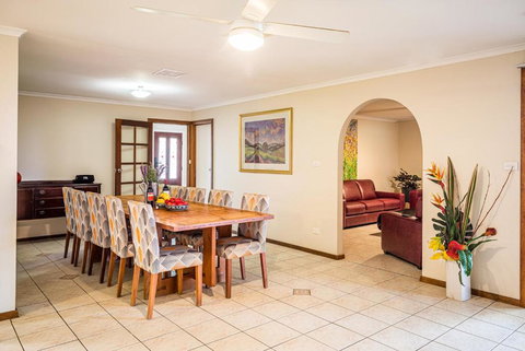 Watervale Hotel Guesthouse - Events Australia 0