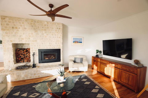 Wrights Bay House - Events Australia 1