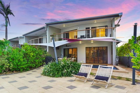 Opulent Ocean View Townhouse - Events Australia 0
