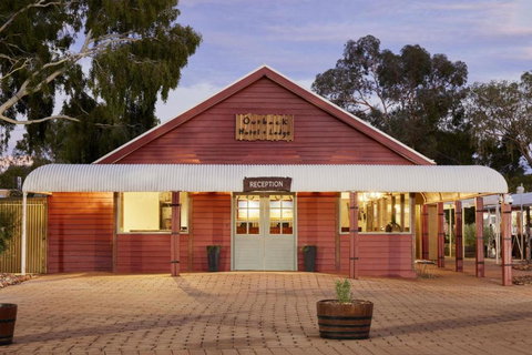 Outback Hotel - Events Australia 0