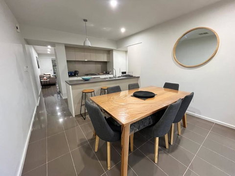 Tasha\'s Apartments - St Clair - Accommodation Europe 1
