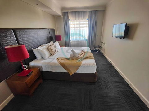 ZEN88 ESPLANADE: 1-BR Top Floor Ocean View Suite - Tourism Bookings 1