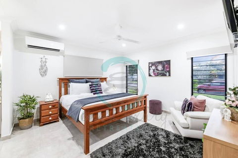 Zenhouse: 4BR Stylish Work/Family Home In Muirhead - Events Australia 2