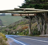Small-Group Great Ocean Road and Twelve Apostles Full-Day Tour - Tourism Bookings